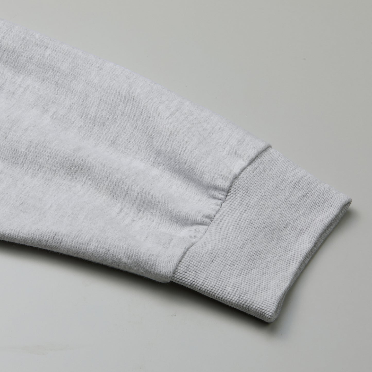 5913-6.2oz プレミアムロングスリーブTシャツ